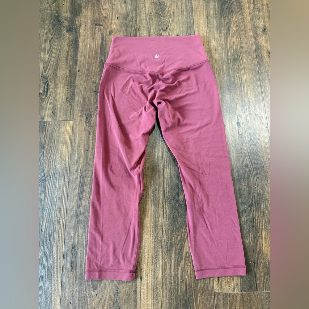 Lululemon Women's Capri Align Leggings Misty Merlot Size 6 High Rise - Picture 4 of 6